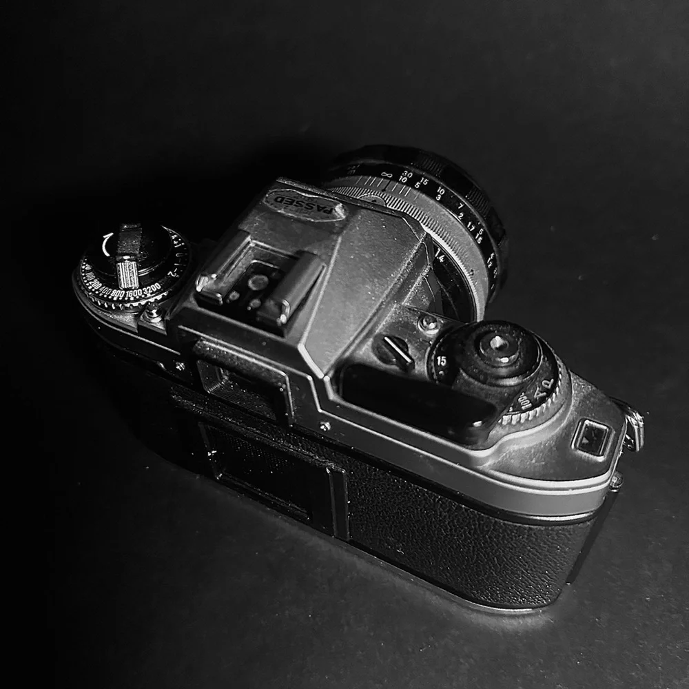 Nikon FG 35 mm SLR film camera Nikkor SC Auto 1: 1.4 f=50mm lens #1282333